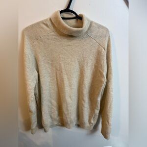 H&M oversized turtleneck sweater in wool size medium